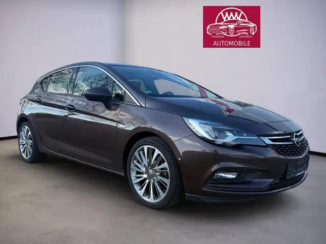 Opel Astra view 2