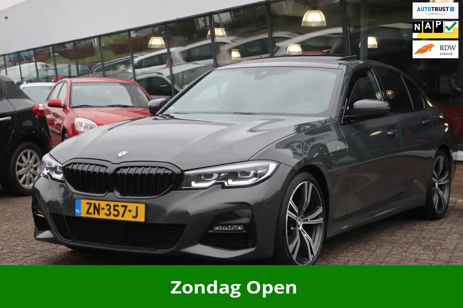BMW 320 3-serie 320i High Executive Edition M-Sport LED_PA Grijs - 1