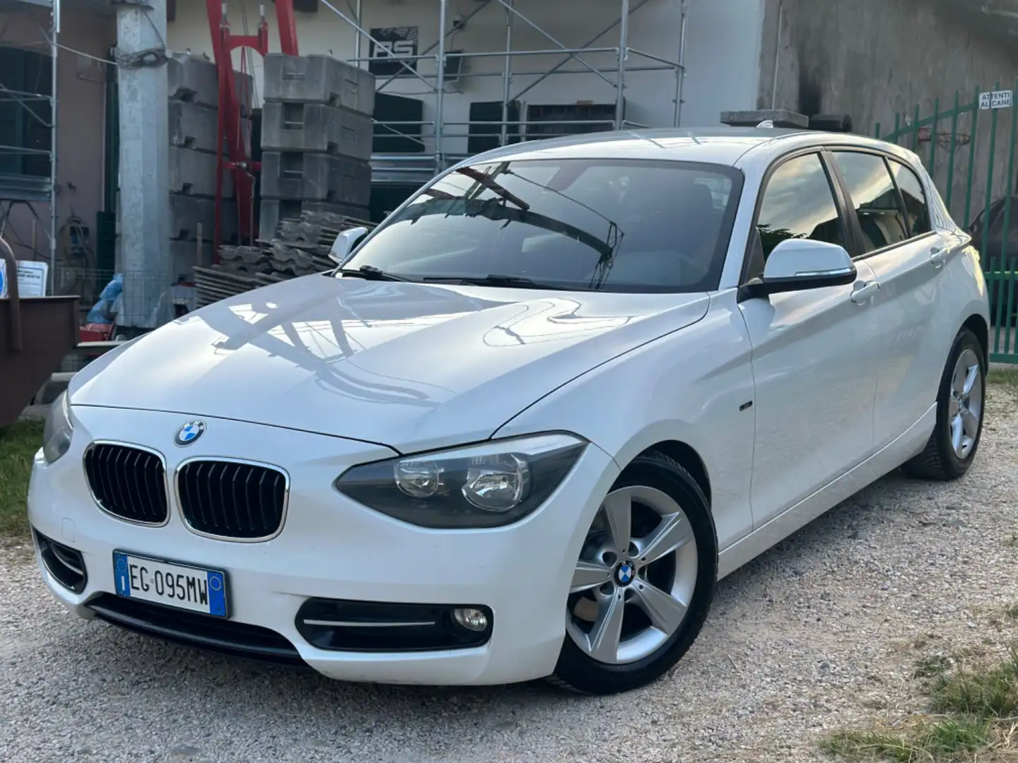 BMW 118 118d 5p. Sport Blanco - 1