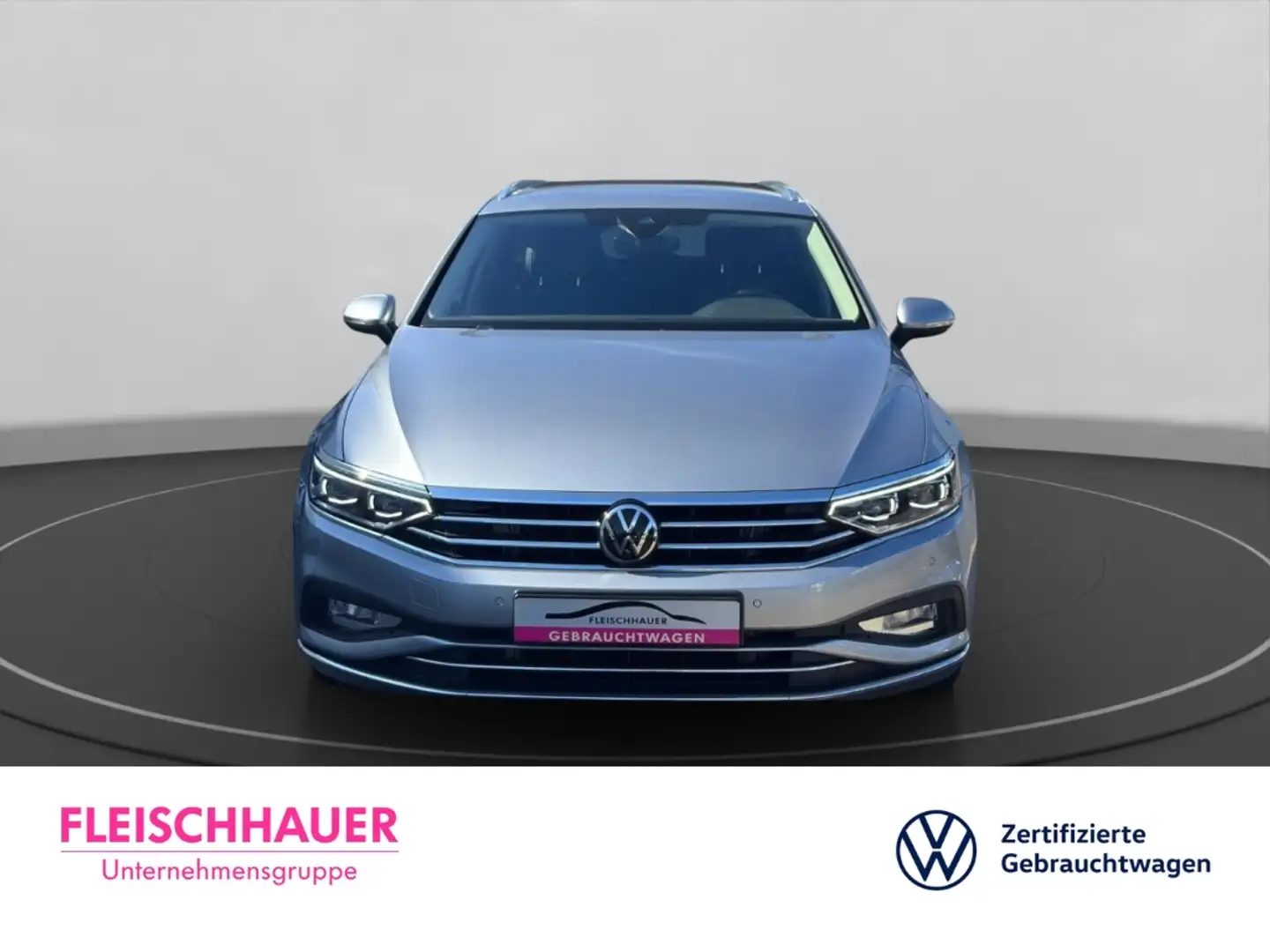 Volkswagen Passat Elegance 2.0 TDI AHK+Navi+StHz+Leder+CarPlay+RK Silber - 2