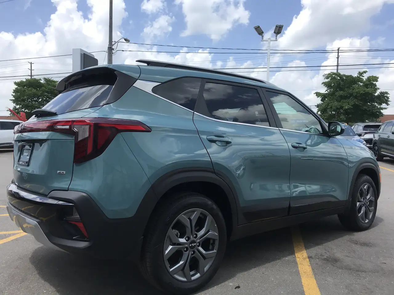 Kia Seltos снимка Kia Seltos