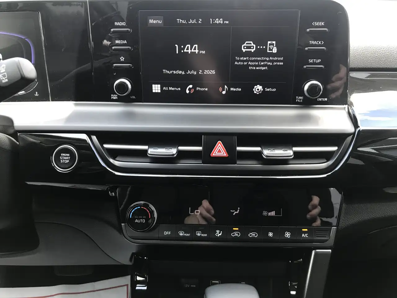 Kia Seltos снимка Kia Seltos