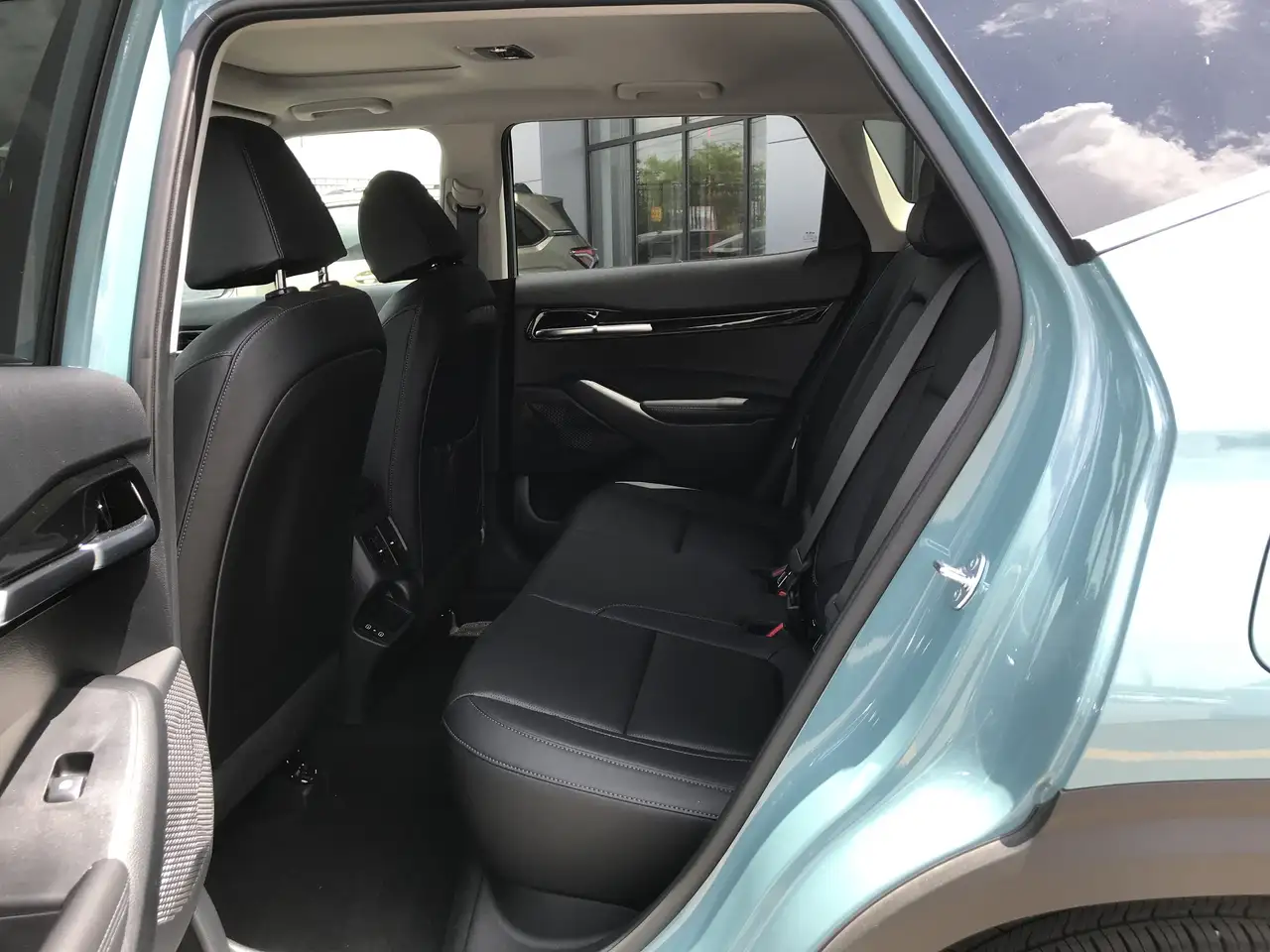 Kia Seltos снимка Kia Seltos