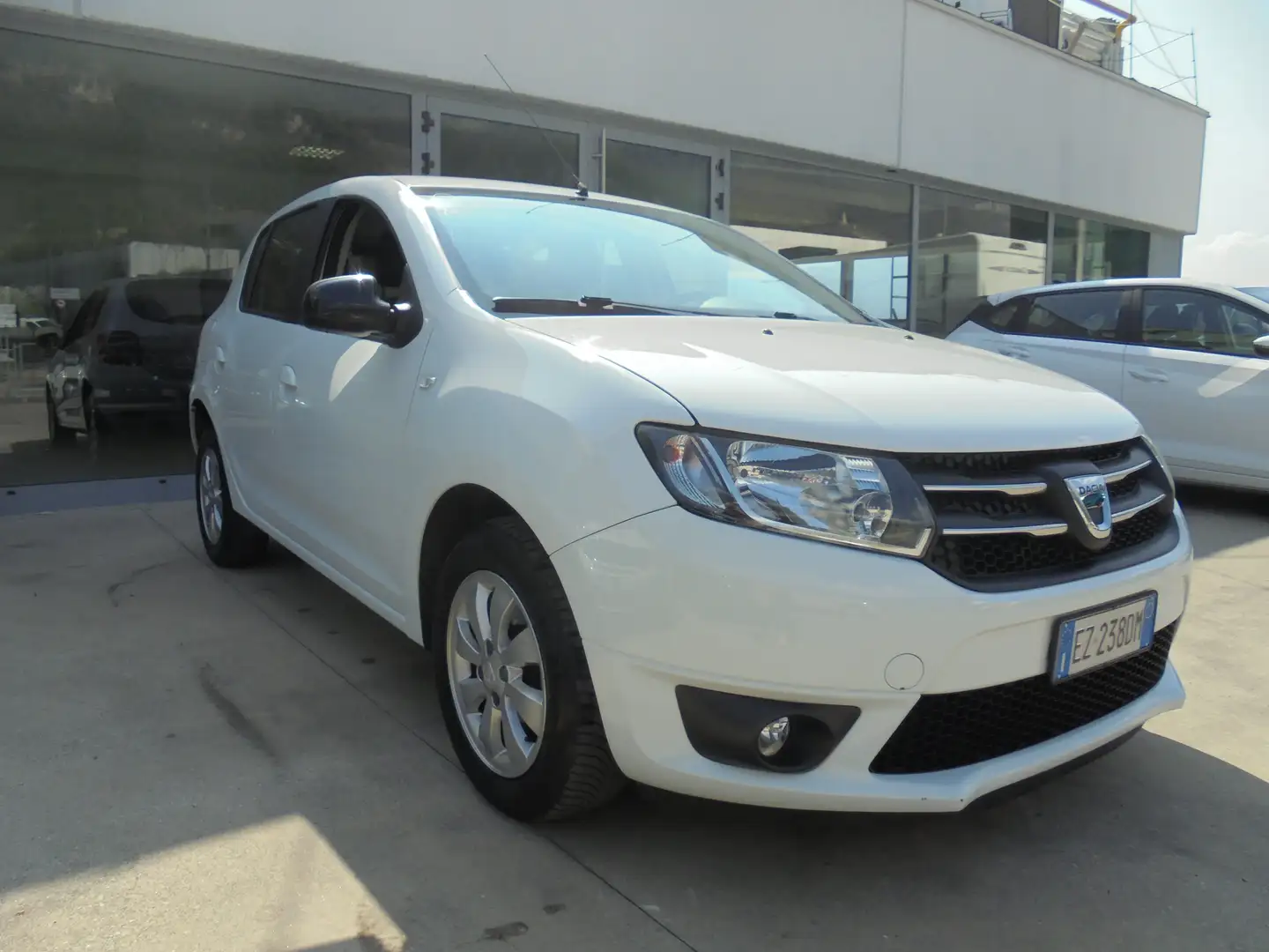 Dacia Sandero 1.5 dci Laureate 75cv Blanc - 2