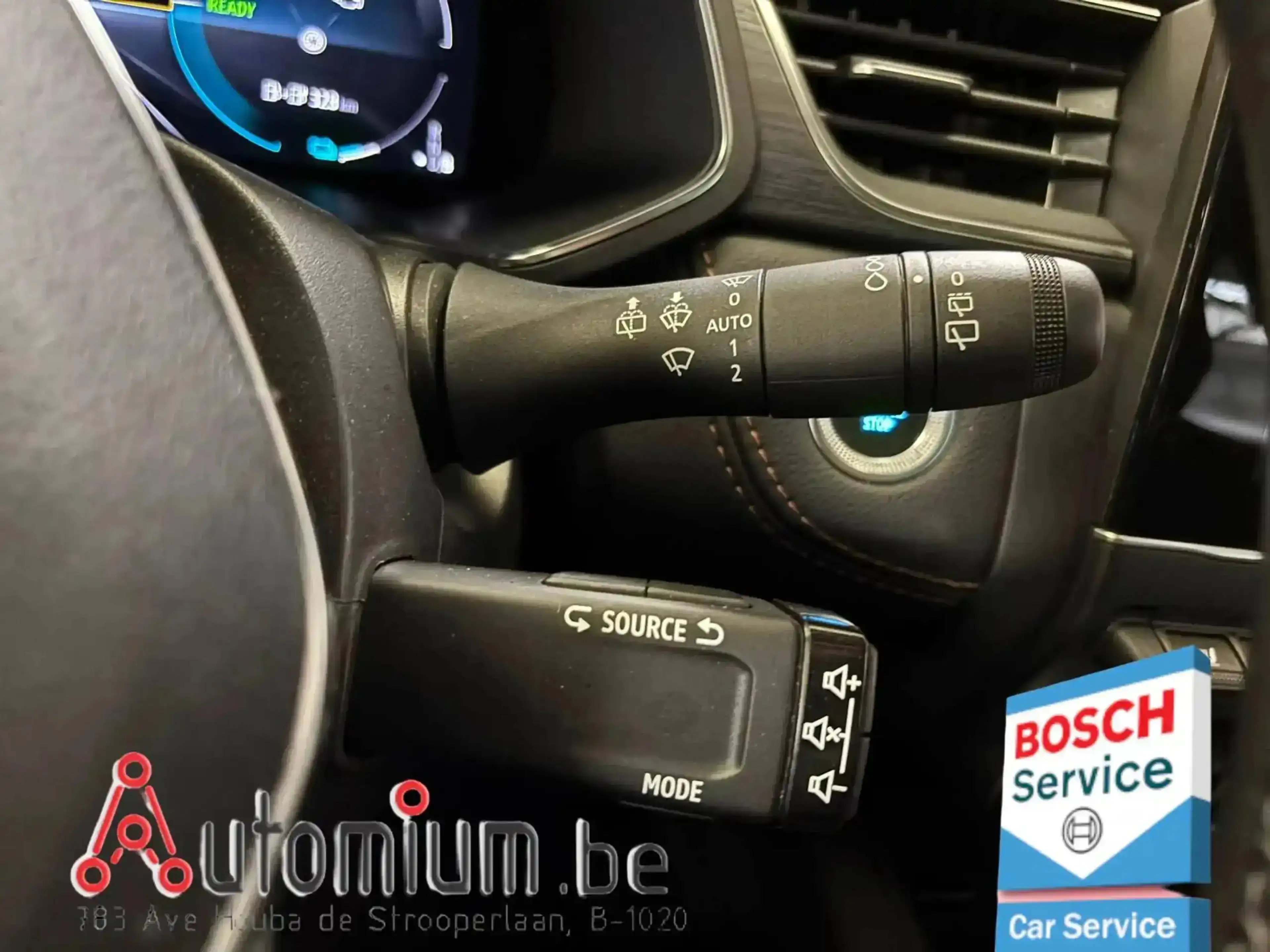 Renault Captur Captur 1.33 TCe MHEV Iconic EDC GPF — photo 11