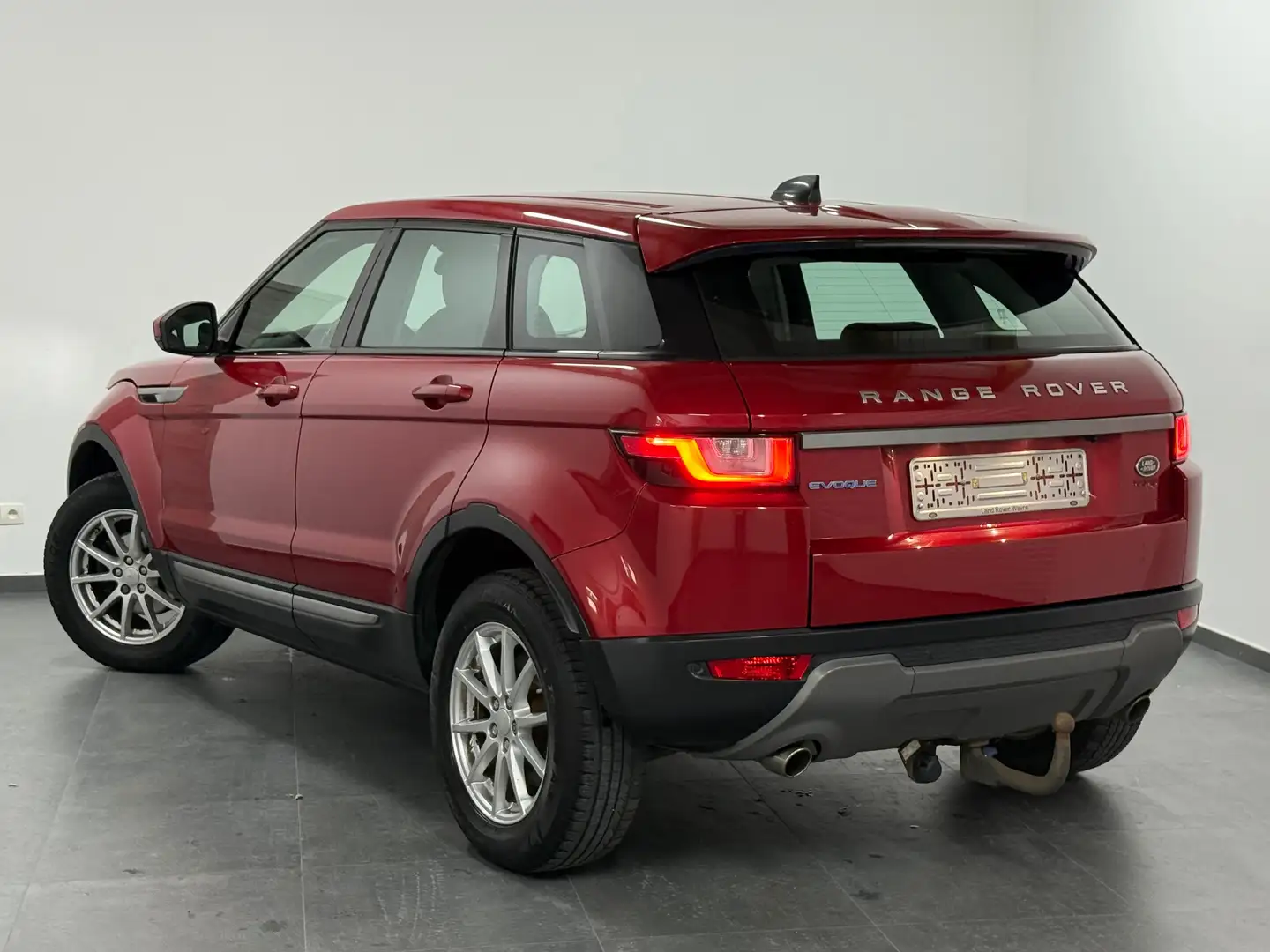 Land Rover Range Rover Evoque 2.0 eD4 2WD - Airco - Navi - Carnet - 1erMain Rouge - 2