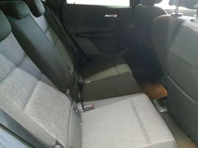 BMW 2 Series view 14