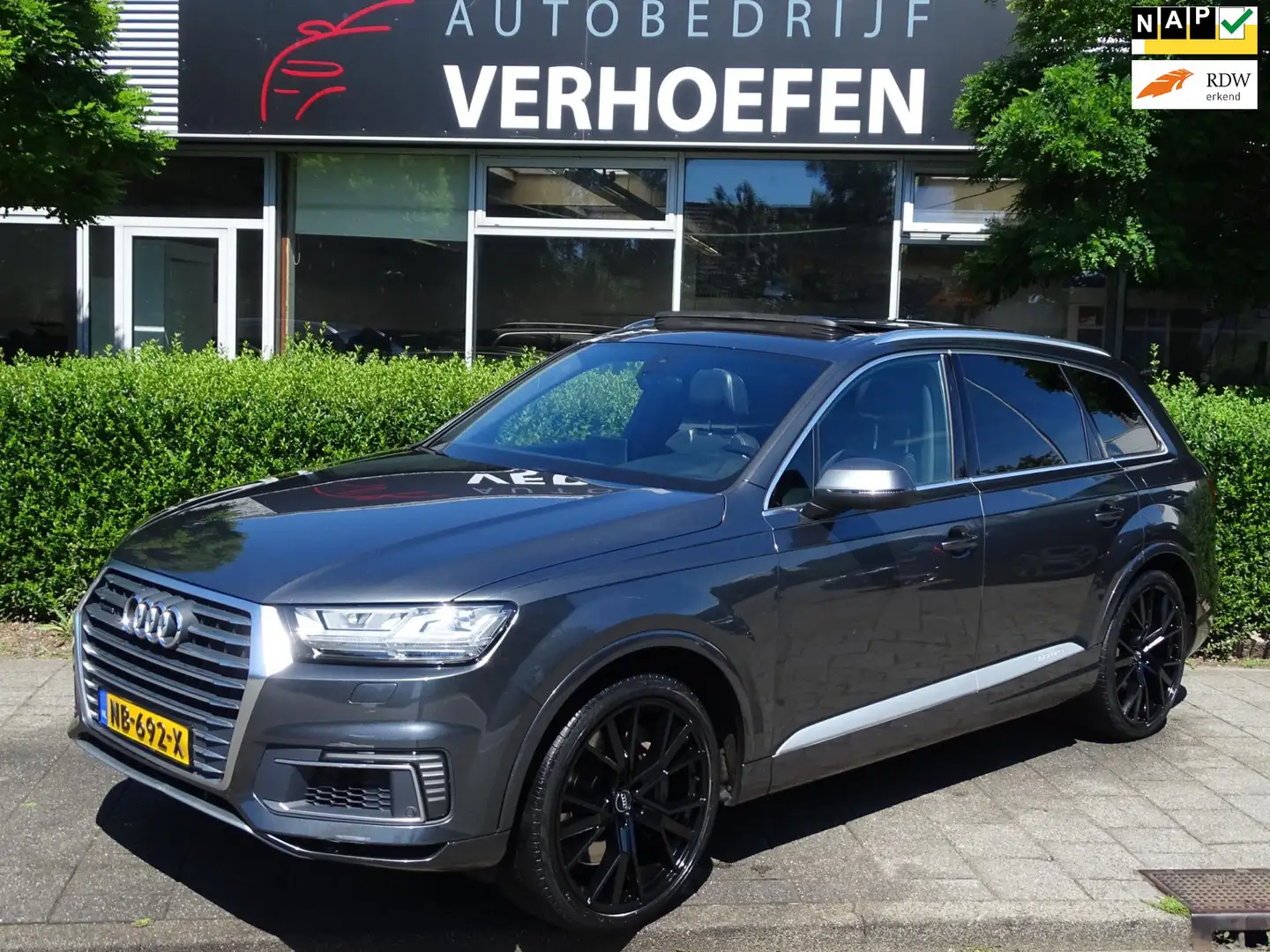 Audi Q7 3.0 TDI - E-TRON QUATTRO SPORT S-LINE - PANORAMADA Grijs - 1