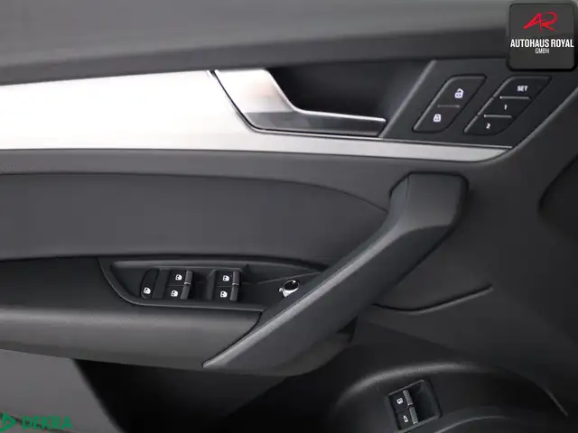 Audi Q5 view 14