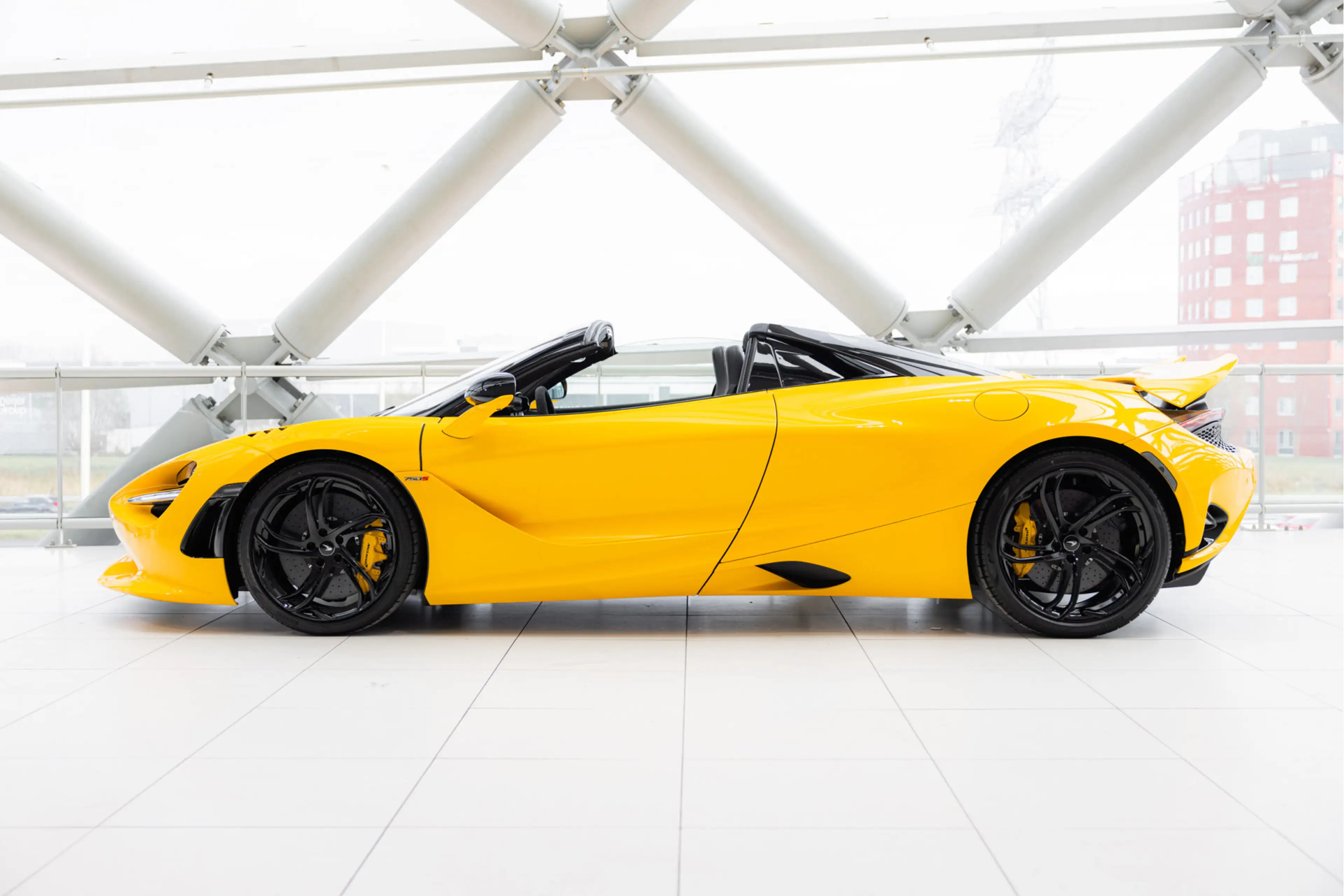 McLaren 750S Spider 4.0 V8 | Volcano Yellow | Electrochromic Ro — photo 8