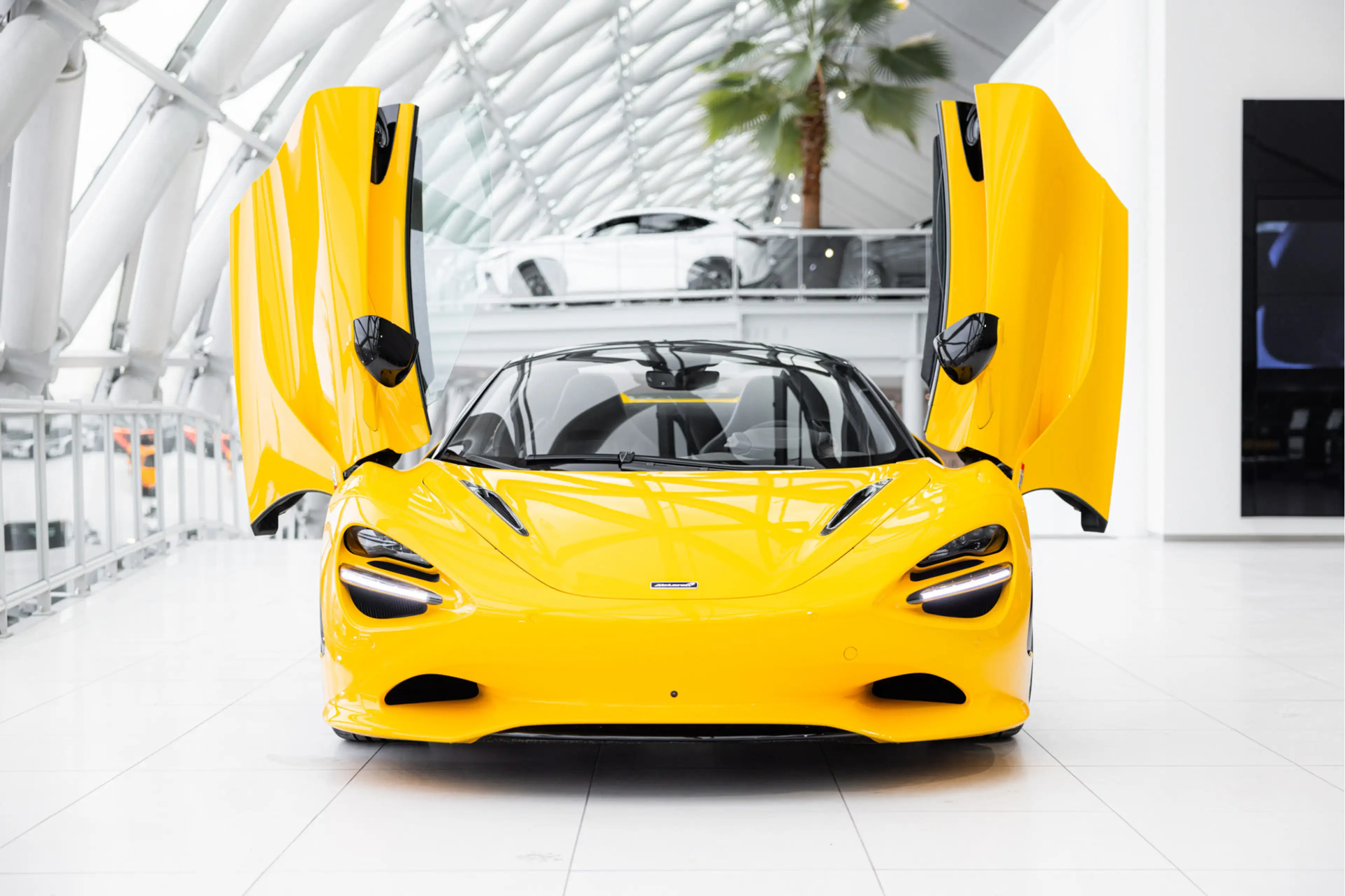 McLaren 750S Spider 4.0 V8 | Volcano Yellow | Electrochromic Ro — photo 6