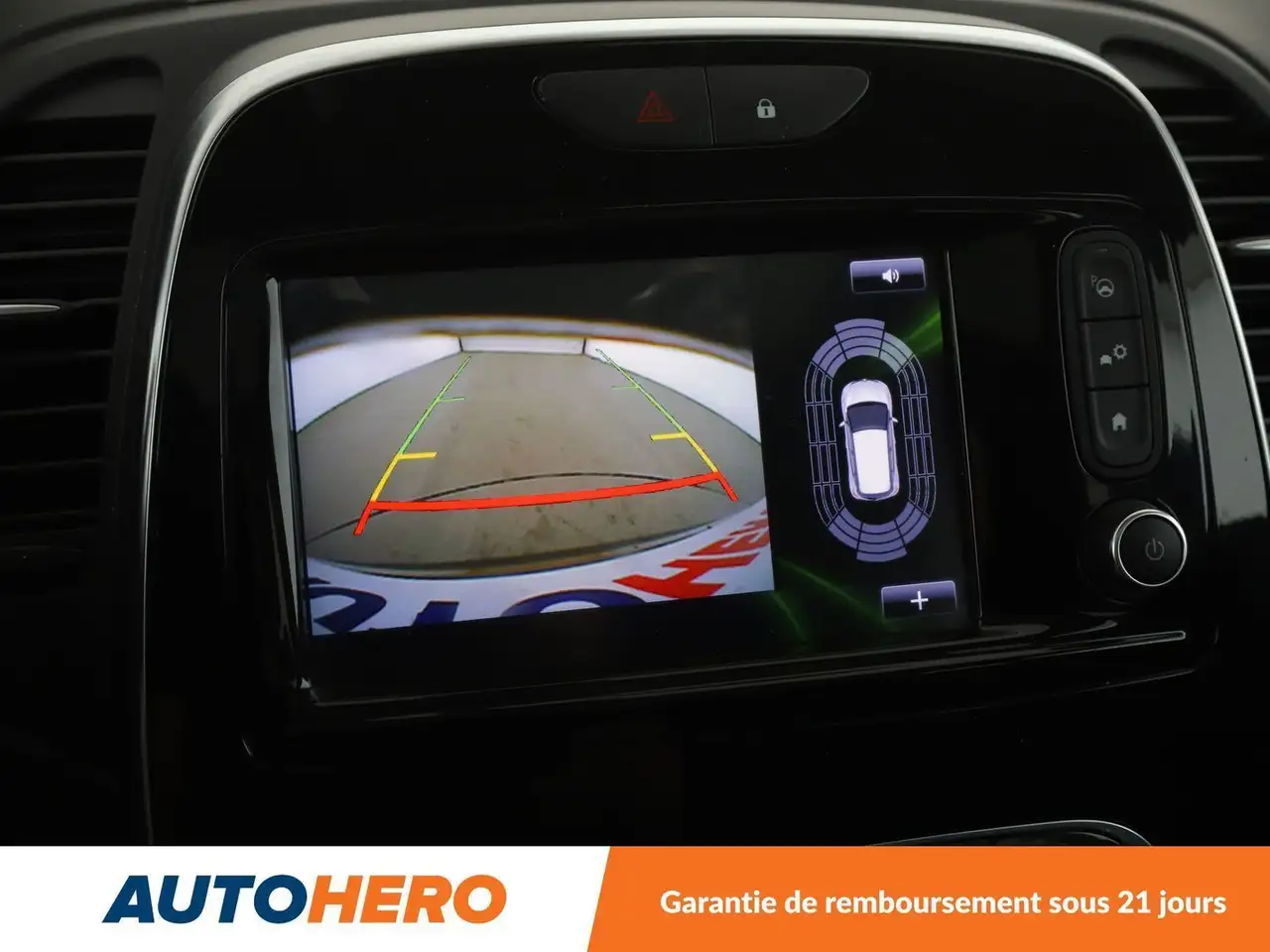 Renault Captur — photo 23