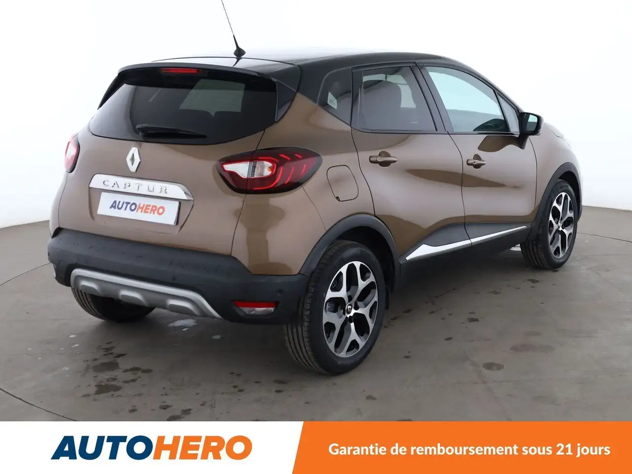 Renault Captur — photo 6