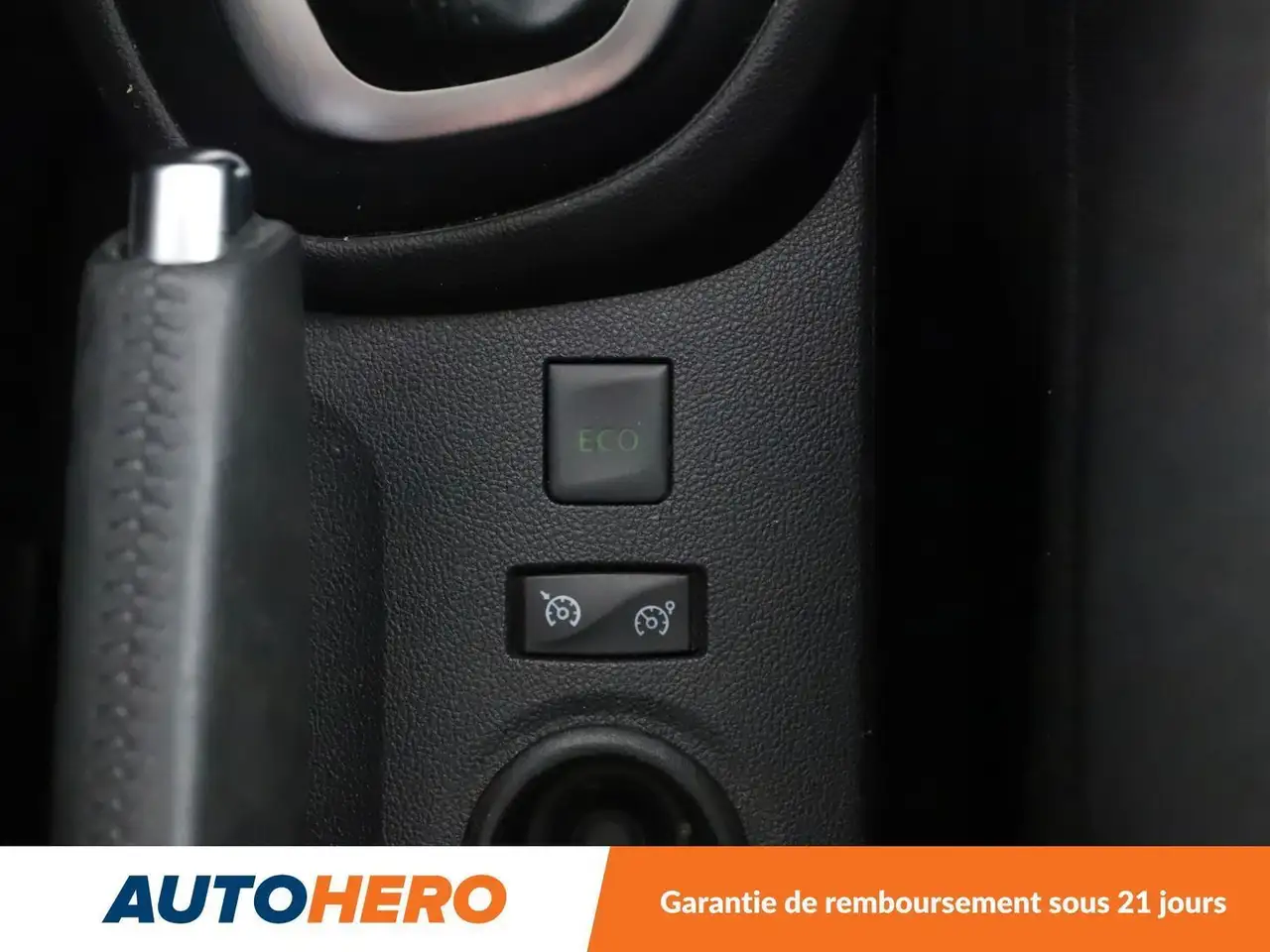 Renault Captur — photo 26