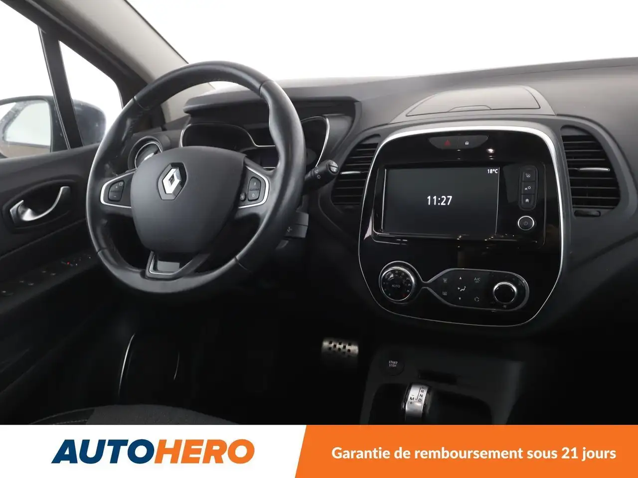 Renault Captur — photo 13