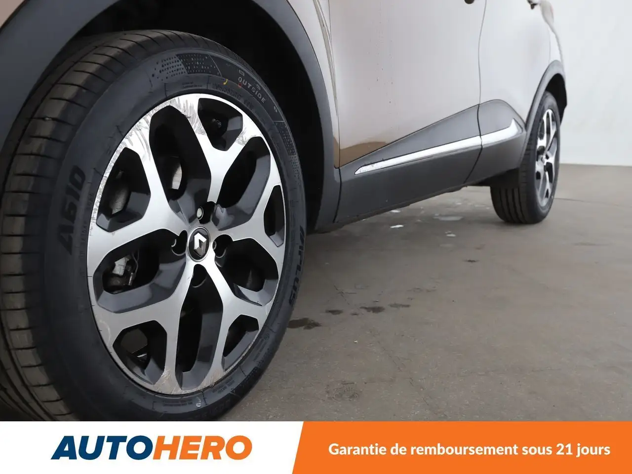 Renault Captur — photo 29