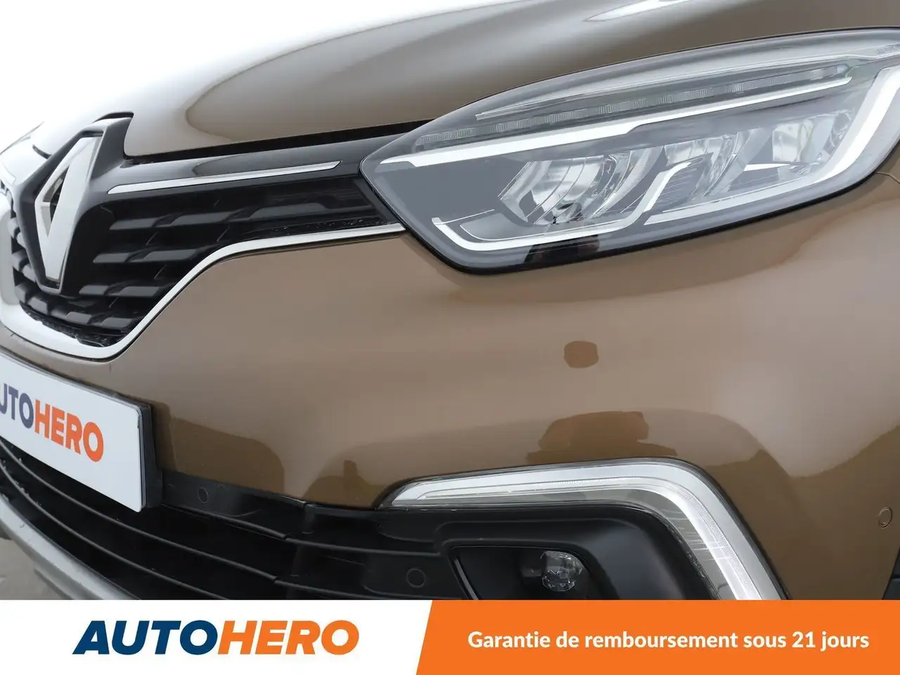 Renault Captur — photo 28