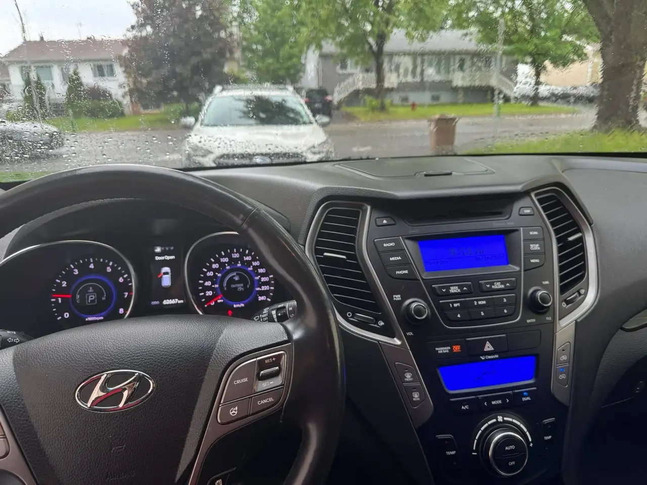 Hyundai SANTA FE photo Hyundai SANTA FE
