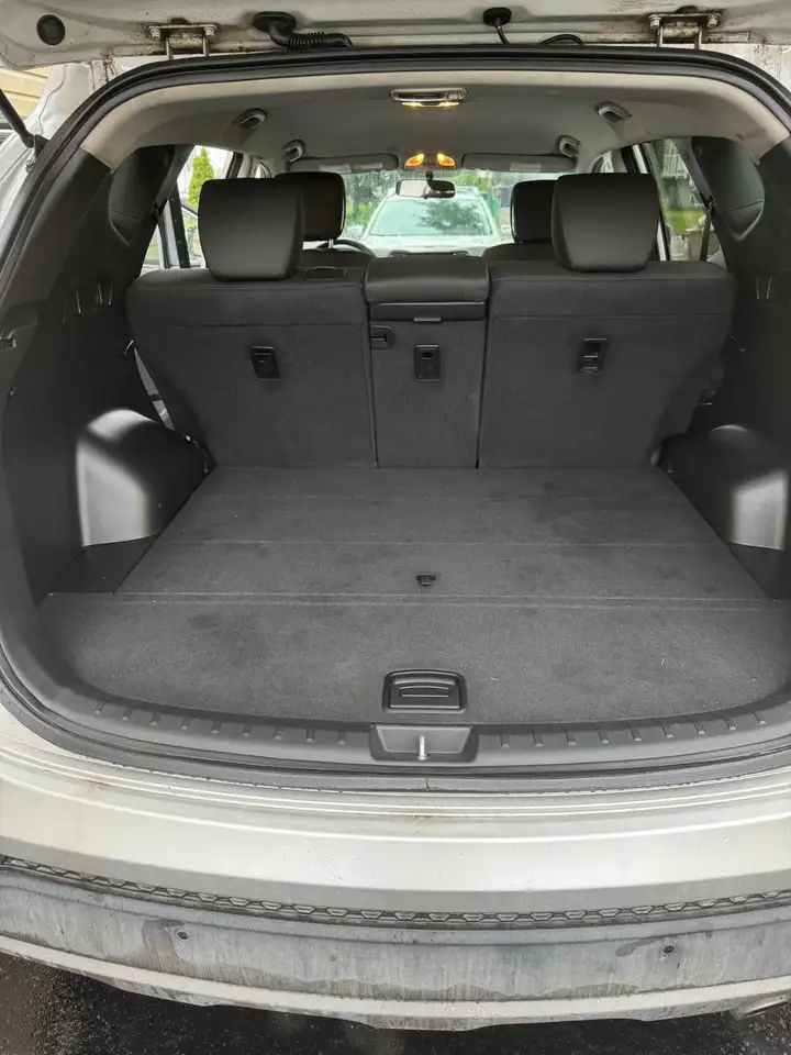 Hyundai SANTA FE photo Hyundai SANTA FE