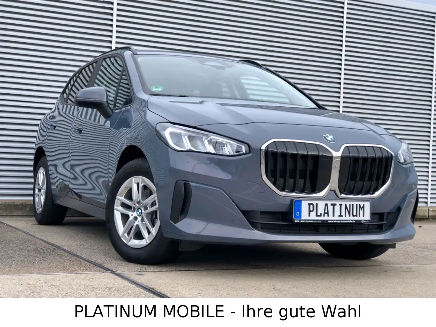 BMW 218 *2 Jahre Garantie* AHK+Kamera Grau - 1