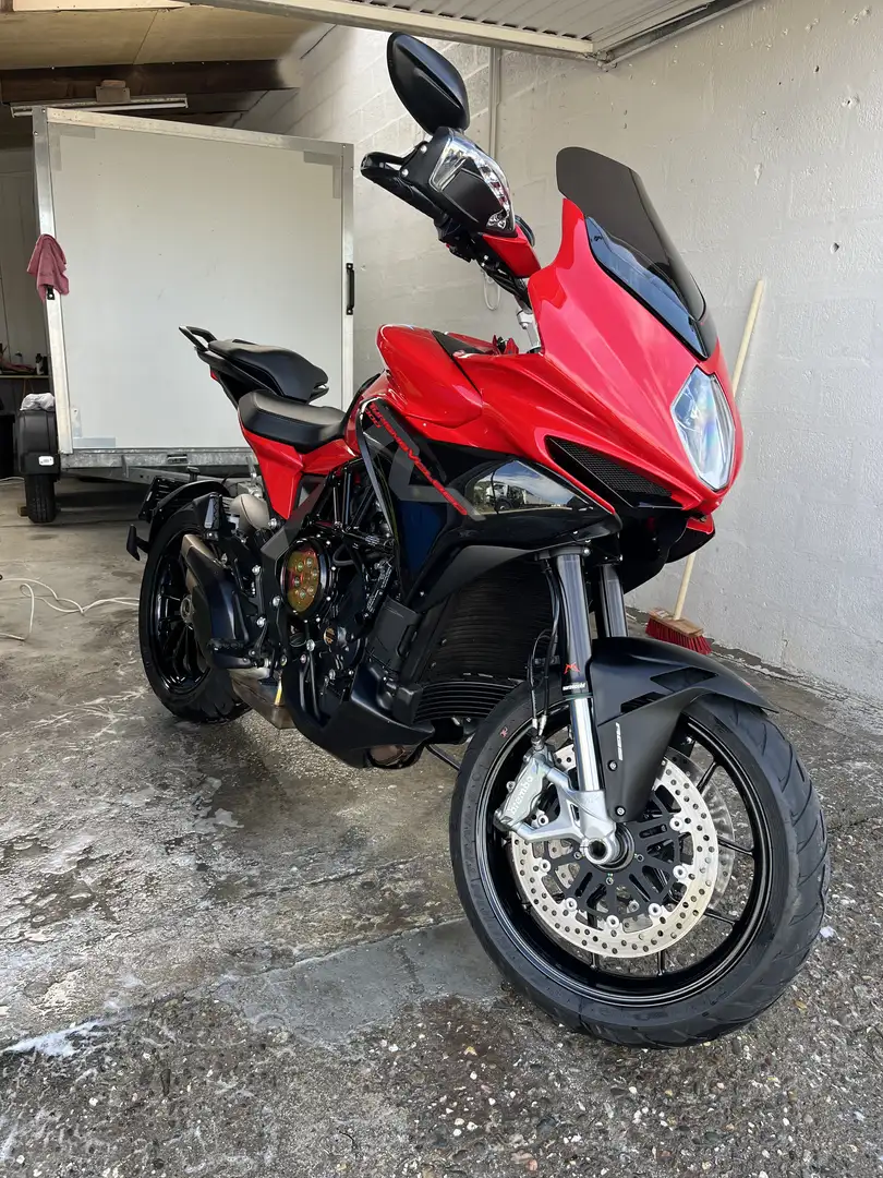 MV Agusta Turismo Veloce 800 Rosso - 1