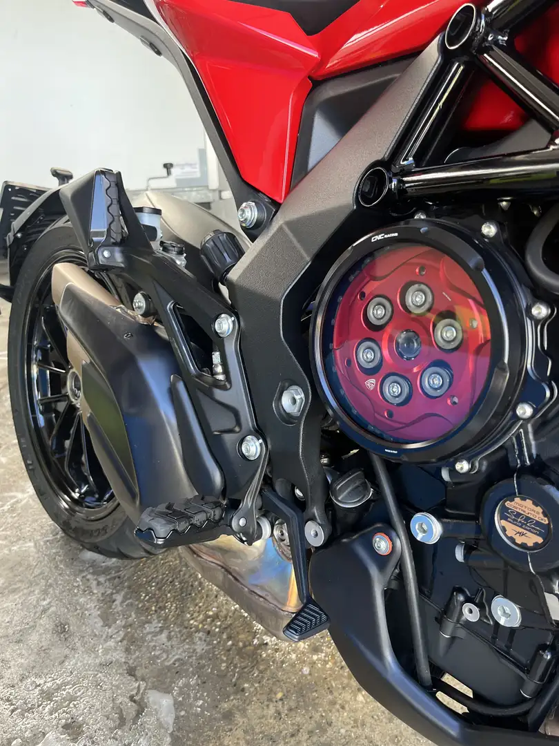 MV Agusta Turismo Veloce 800 Rosso - 2