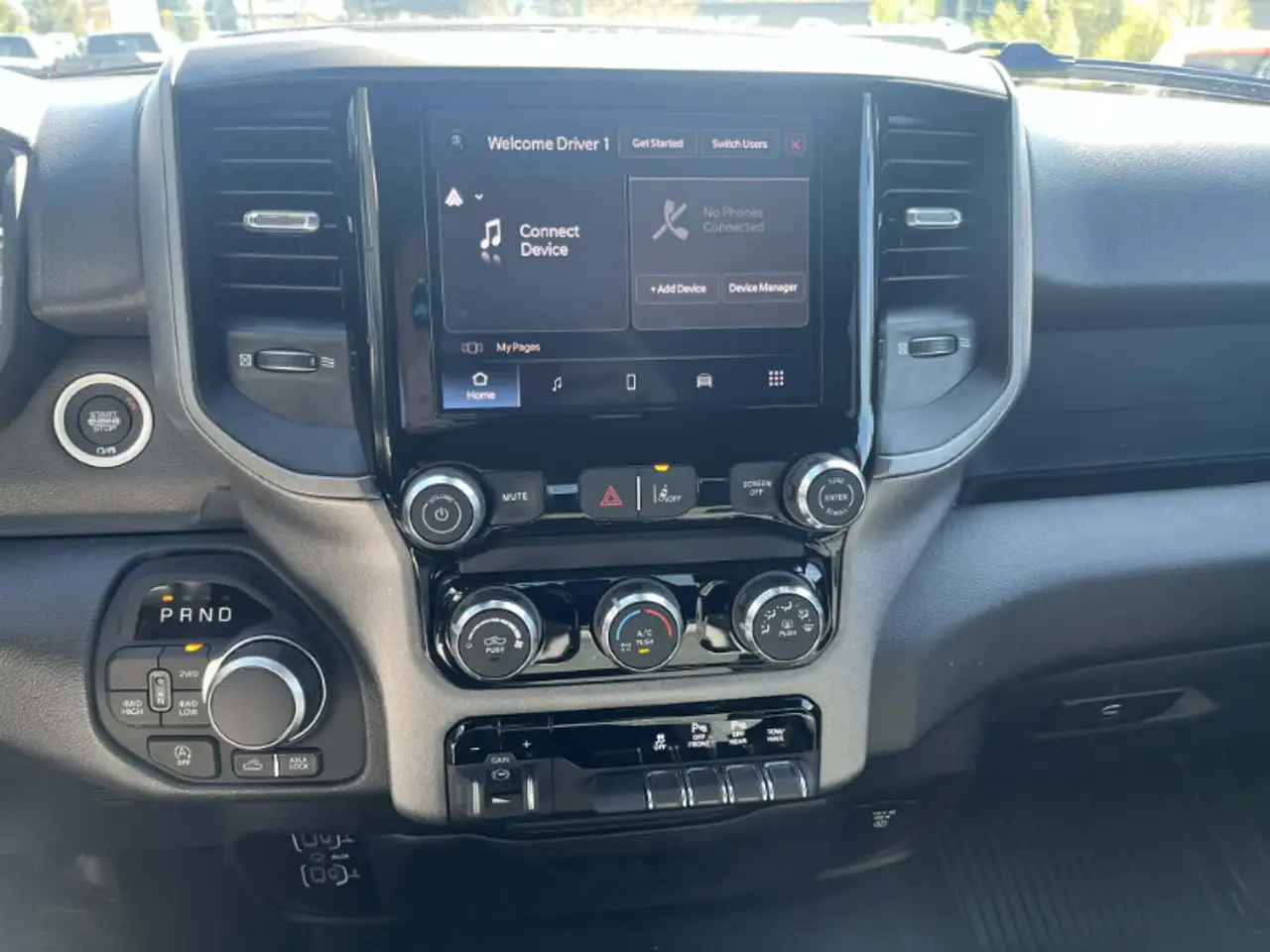 RAM 1500 снимка RAM 1500