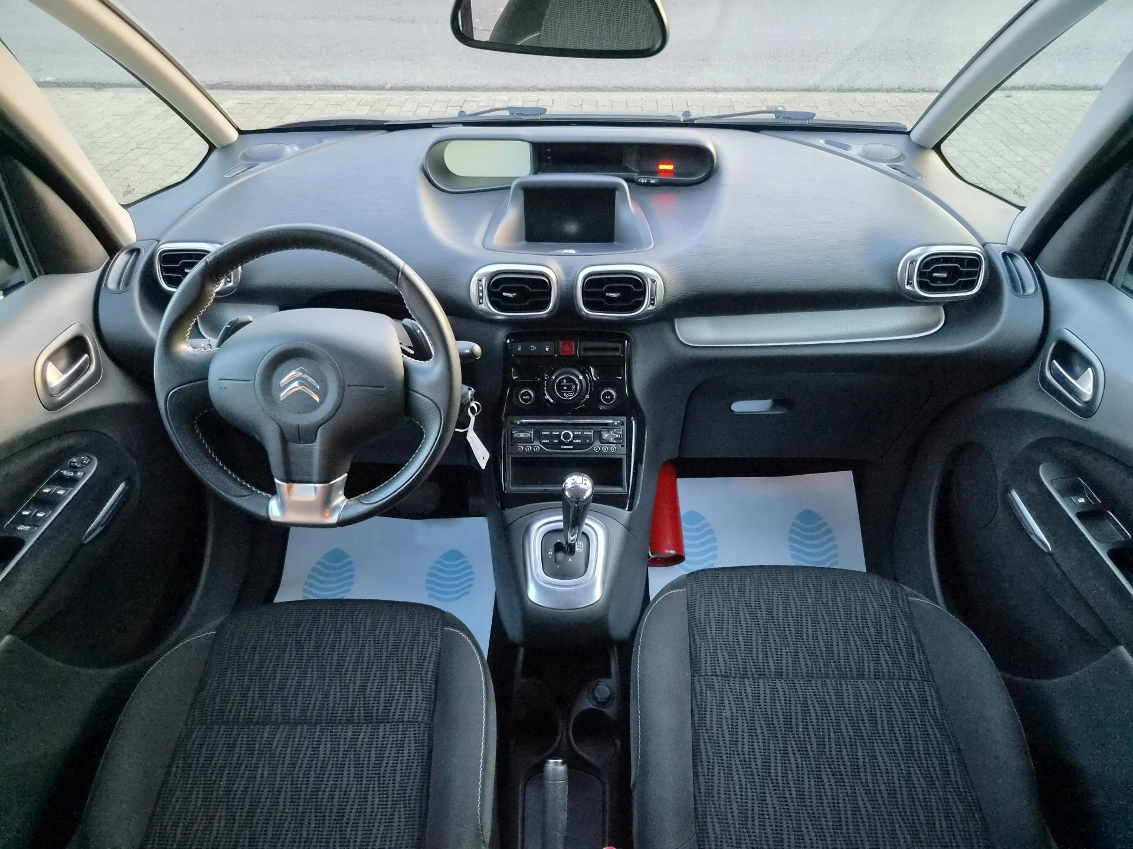 Citroen C3 Picasso 1.6 VTi Exclusive / CAMERA / CRUISE / AIRCO / — photo 8