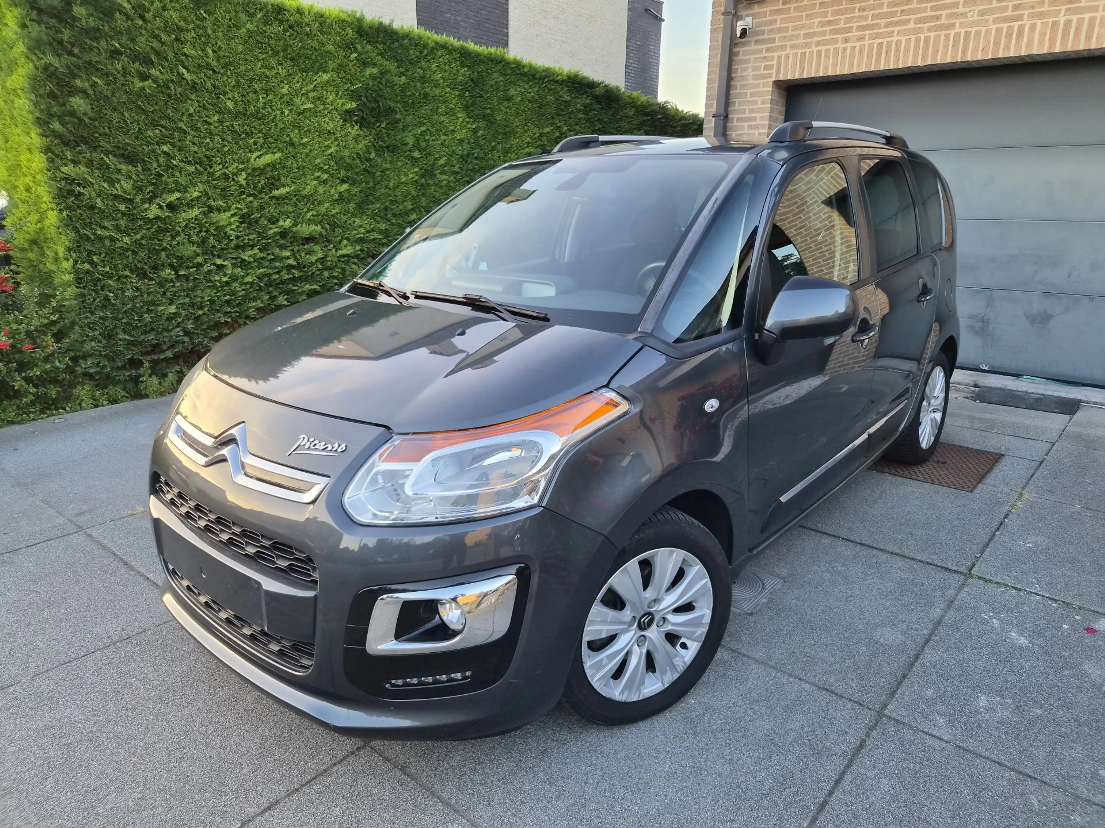 Citroen C3 Picasso 1.6 VTi Exclusive / CAMERA / CRUISE / AIRCO /