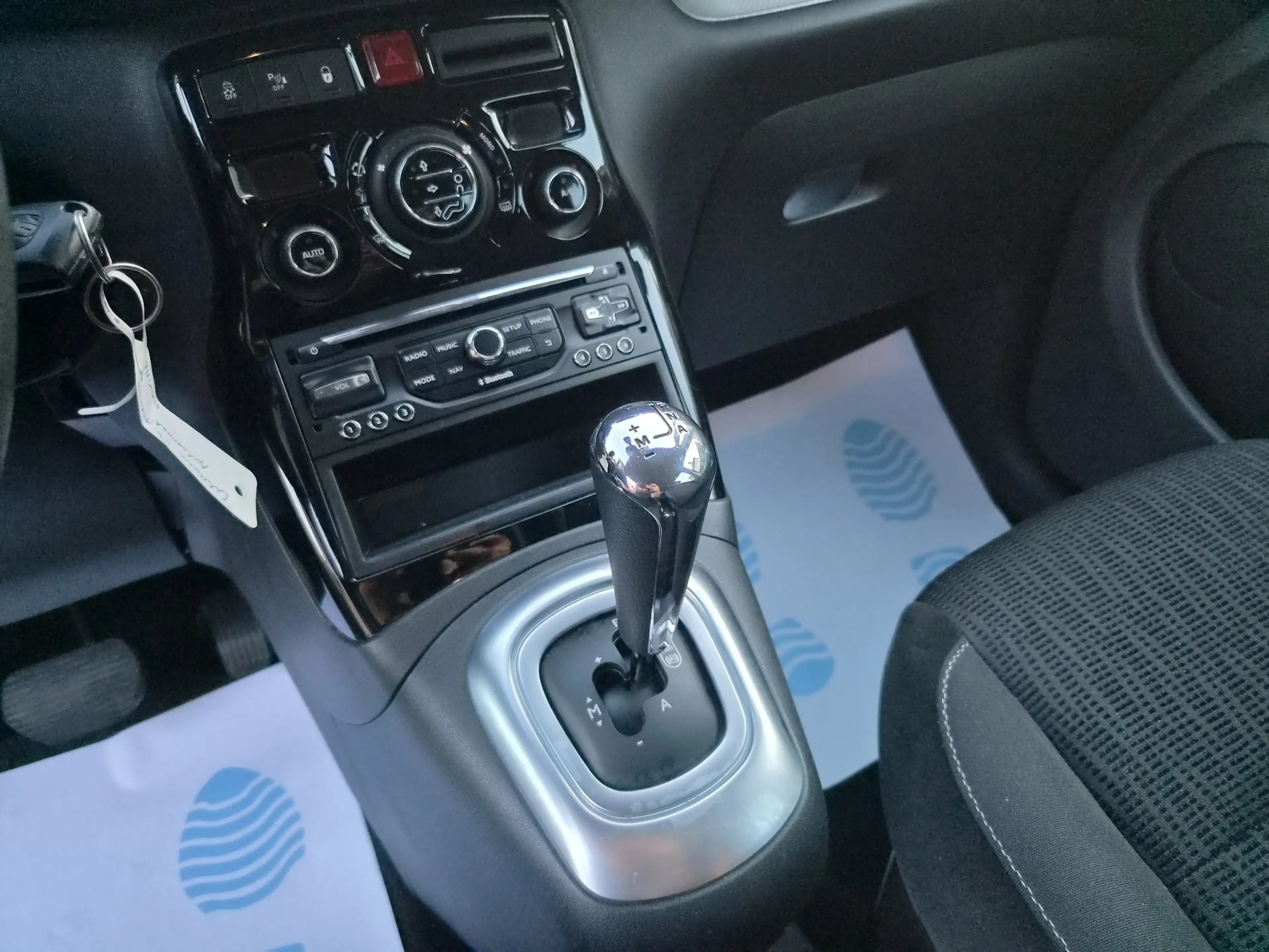 Citroen C3 Picasso 1.6 VTi Exclusive / CAMERA / CRUISE / AIRCO / — photo 10