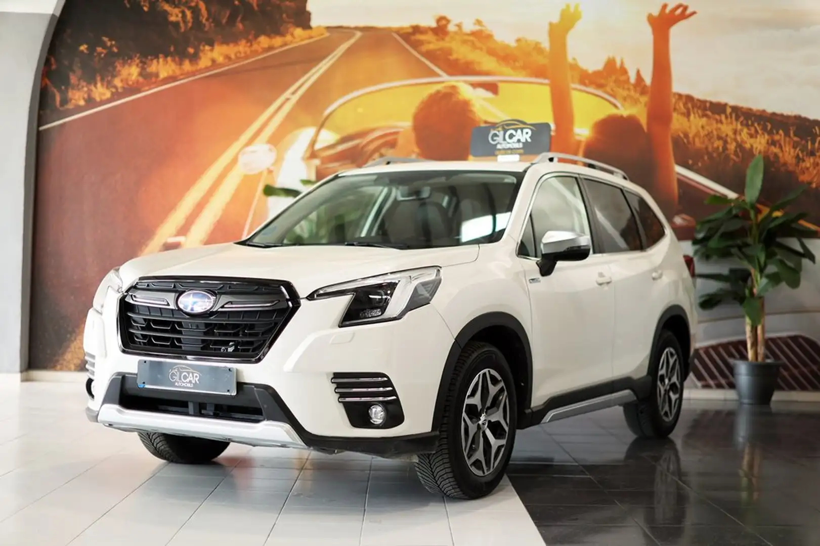 Subaru Forester 2.0i Hybrid Executive Plus CVT Blanco - 1