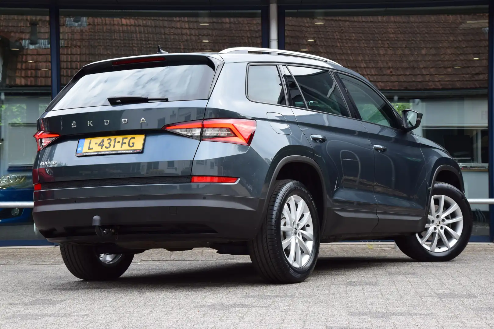 Skoda Kodiaq 1.5 TSI 150PK Business Edition DSG Automaat | BOVA Grijs - 2