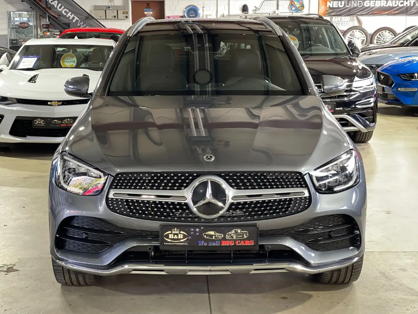 Mercedes-Benz GLC 200 +4MATIC+AMG+PANO+AHK+SHZ+MERC. GARANTIE Gris - 2