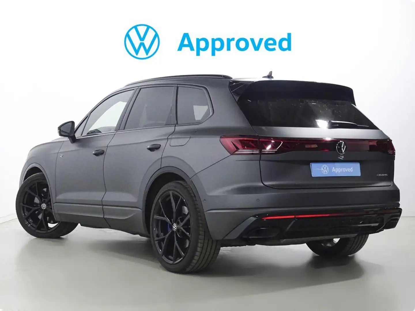 Volkswagen Touareg 3.0TSI V6 R 4Motion Tiptronic 340KW Grijs - 2