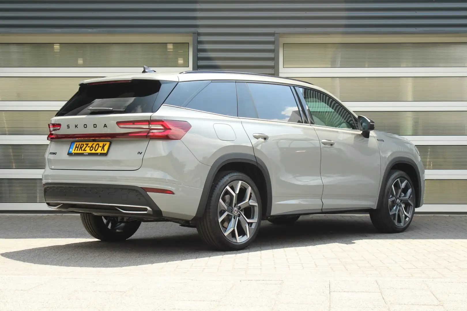 Skoda Kodiaq 1.5 TSI 204pk PHEV Sportline Business | Trekhaak W Grijs - 2