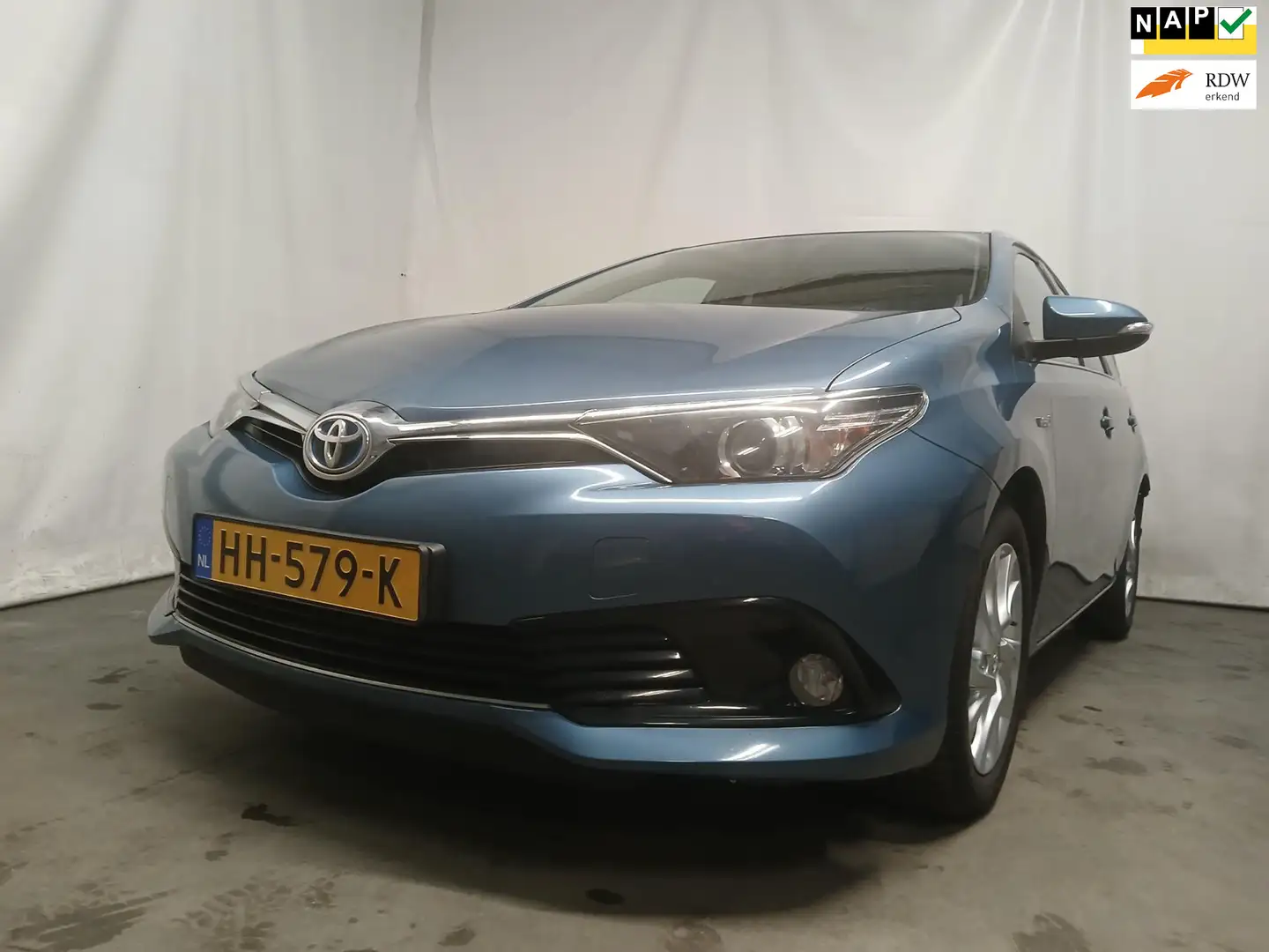 Toyota Auris 1.8 Hybrid Dynamic - Achter Schade Blau - 1