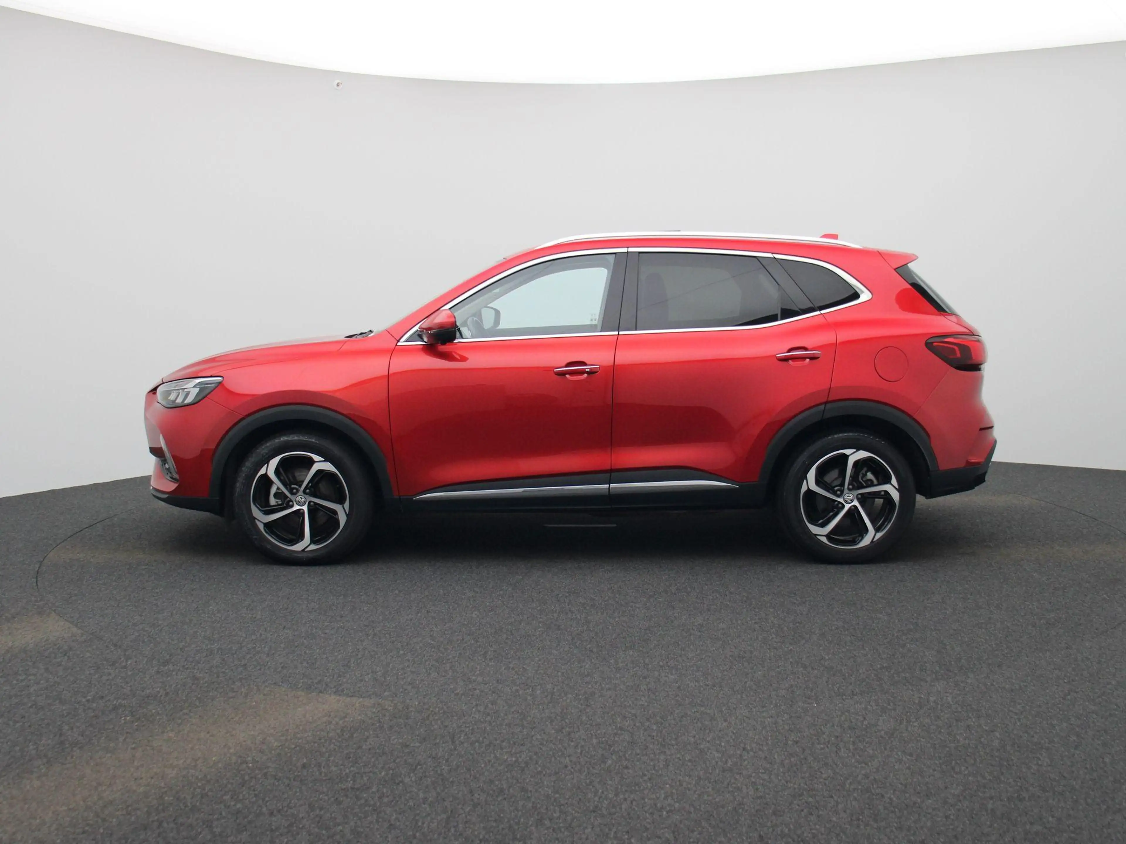 MG EHS 1.5 TGDI PHEV Aut. Luxury | 360 Camera | Panoramad — photo 4