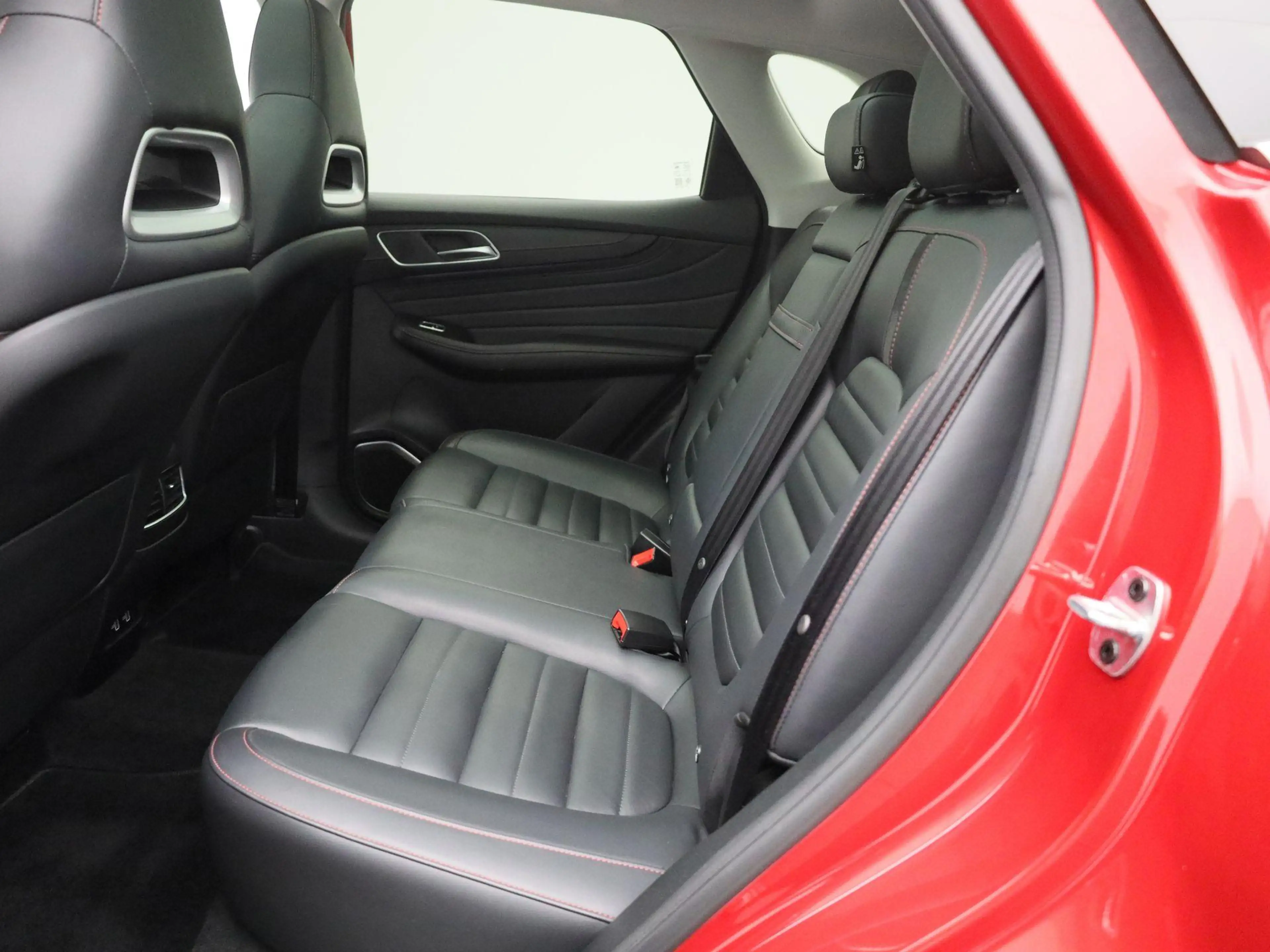 MG EHS 1.5 TGDI PHEV Aut. Luxury | 360 Camera | Panoramad — photo 12
