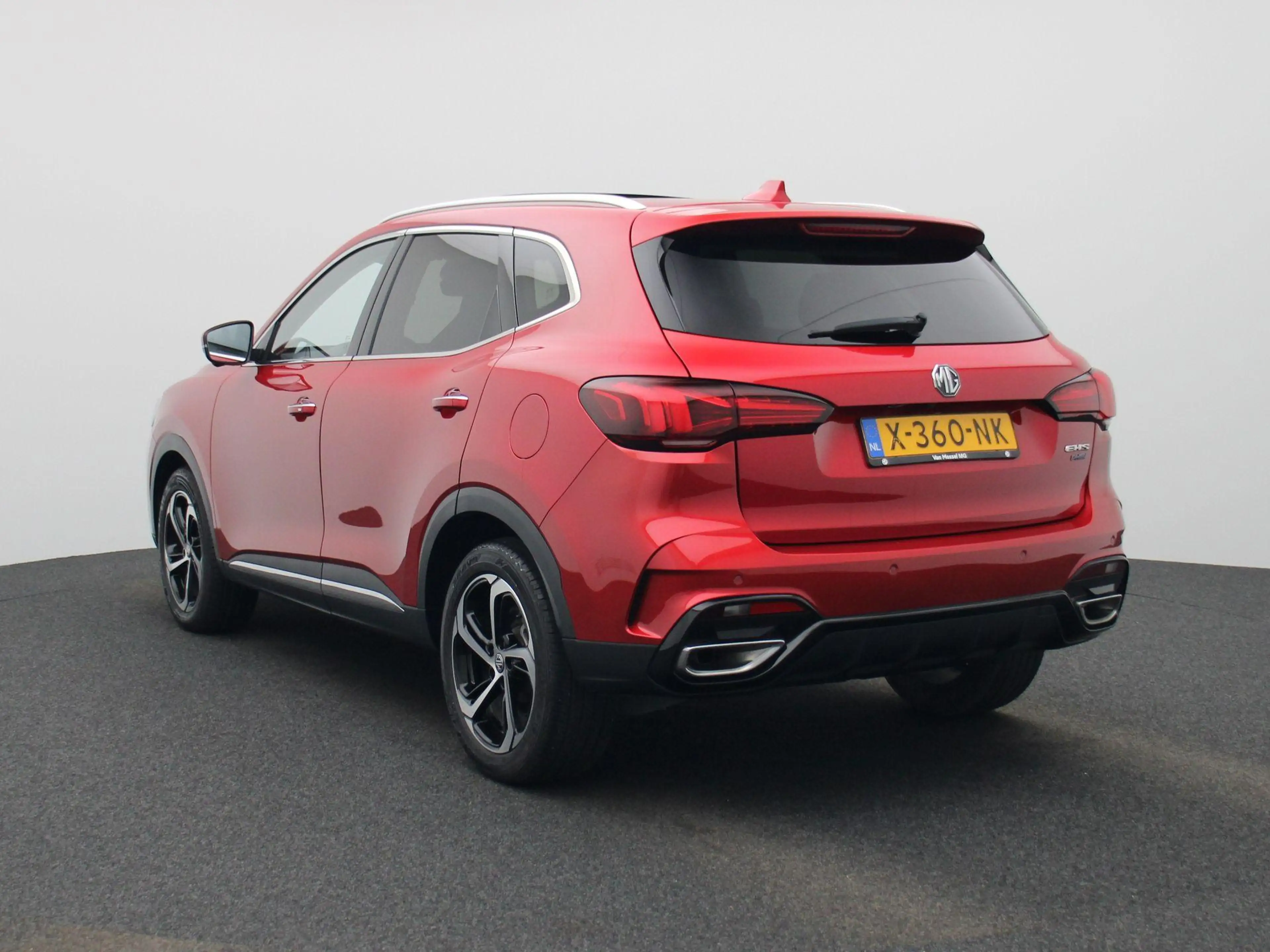 MG EHS 1.5 TGDI PHEV Aut. Luxury | 360 Camera | Panoramad — photo 2