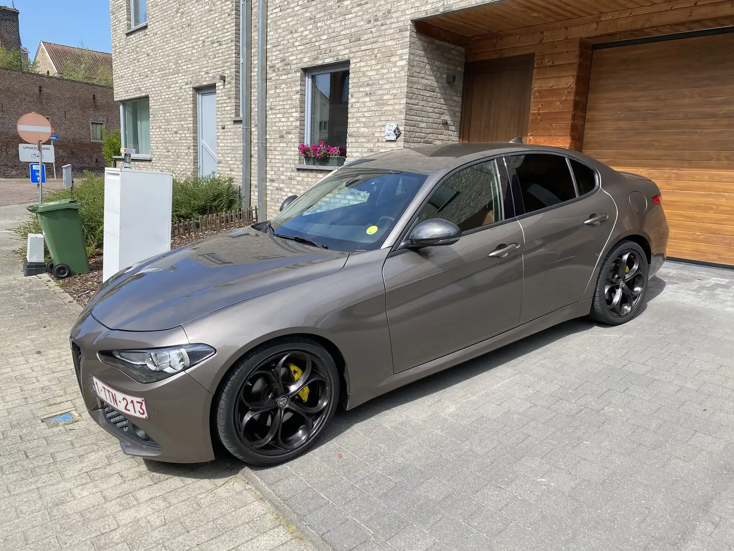 Alfa Romeo Giulia 2.2 Diesel AT8 - 1
