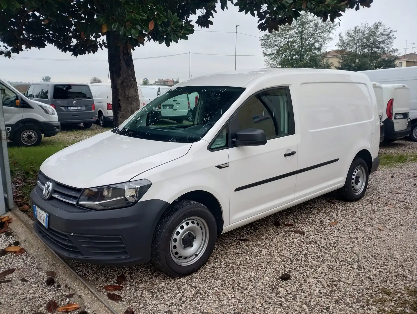 Volkswagen Caddy 1.4 TGI Furgone Business Maxi Bianco - 2