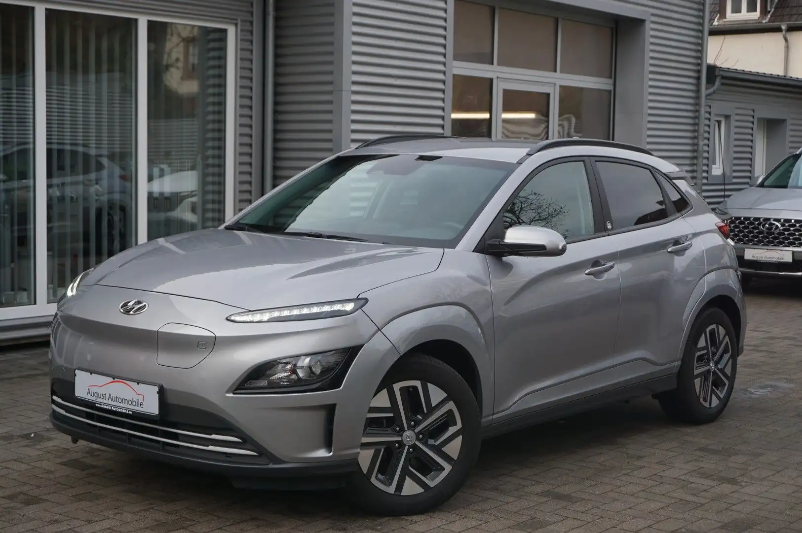 Hyundai KONA 30 Plus W-pump Navi KRELL Lenk+SHZ PDC Kame Argent - 2