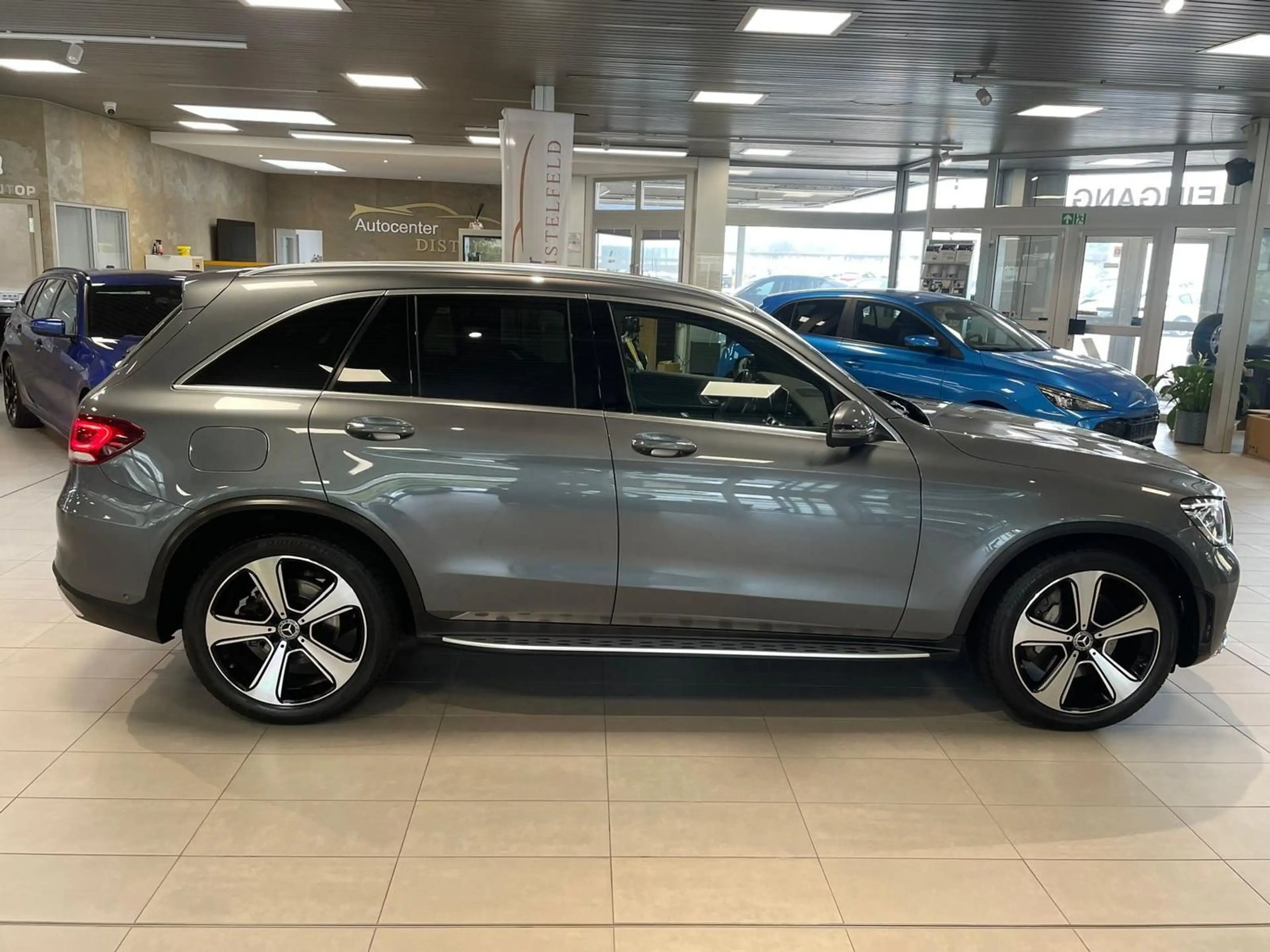 Mercedes-Benz GLC 300 d 4Matic AMG — photo 8