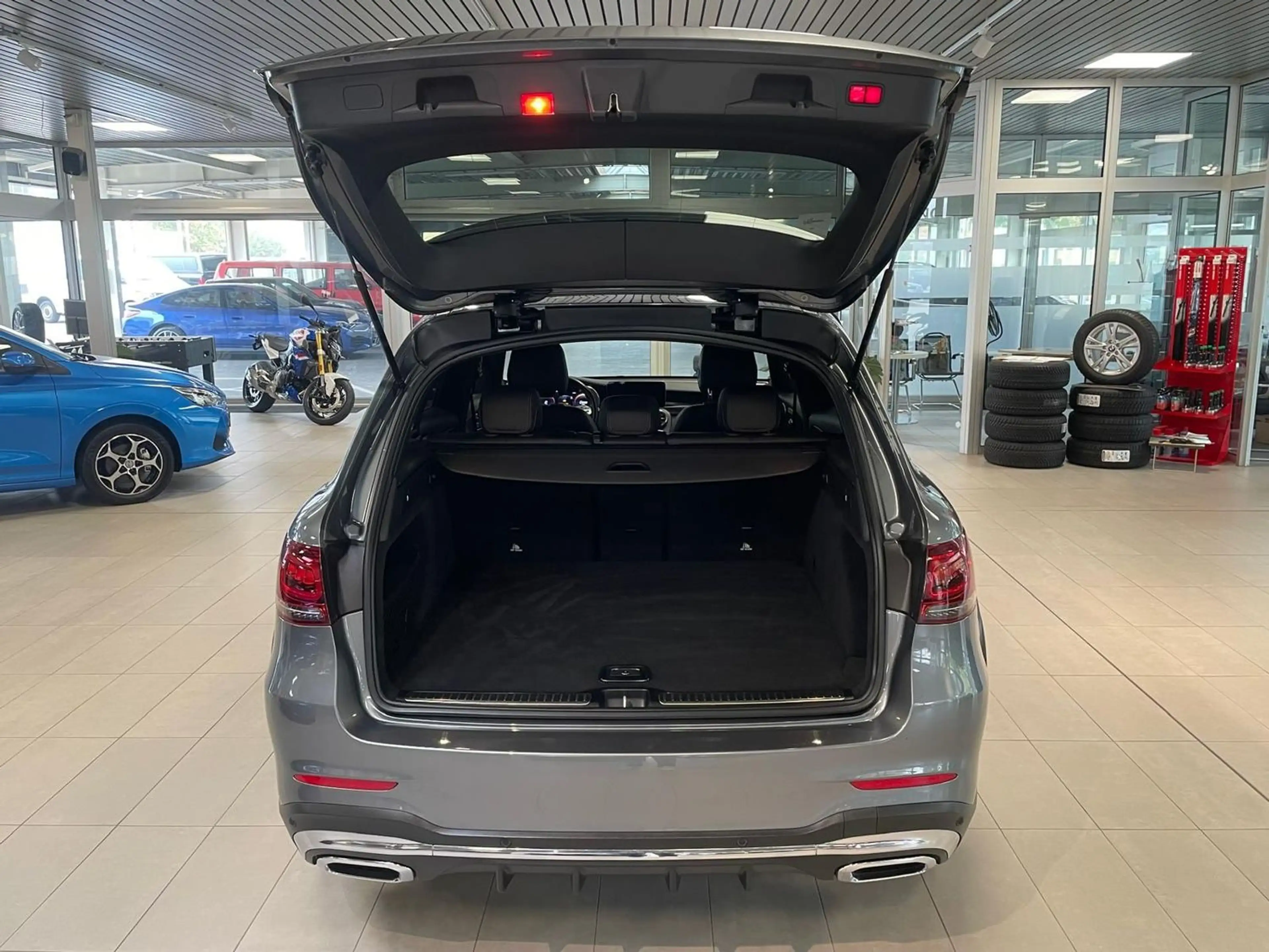 Mercedes-Benz GLC 300 d 4Matic AMG — photo 15