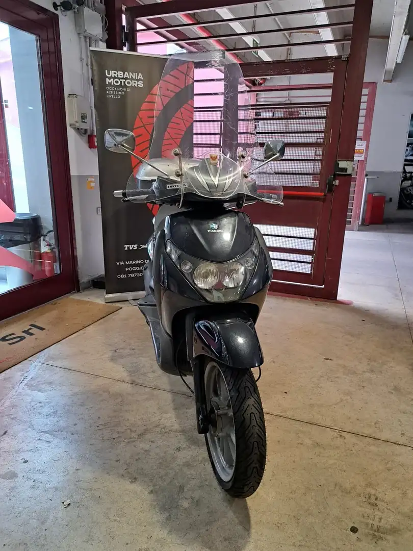Piaggio Beverly 250 Negro - 1