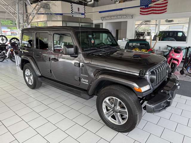 Jeep Wrangler 3.6 V6 Sahara one touch sky roof LED