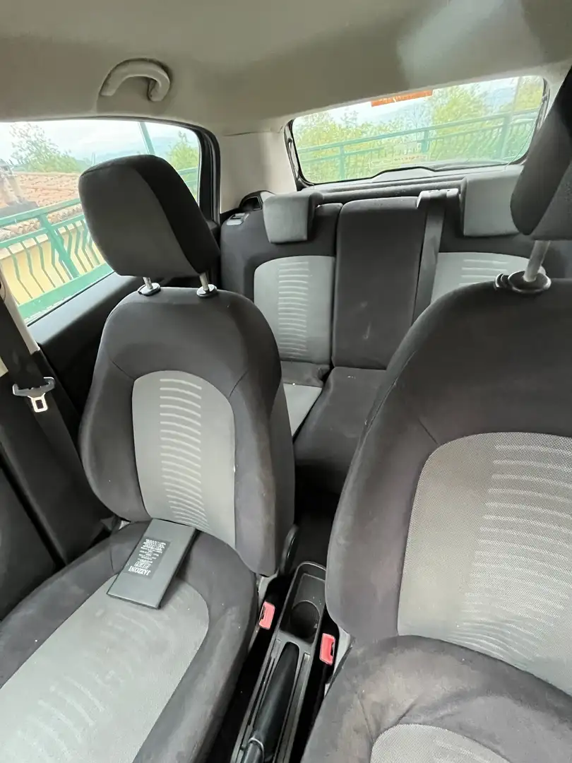 Fiat Punto 5p 1.3 mjt II 16v Lounge 75cv - 1