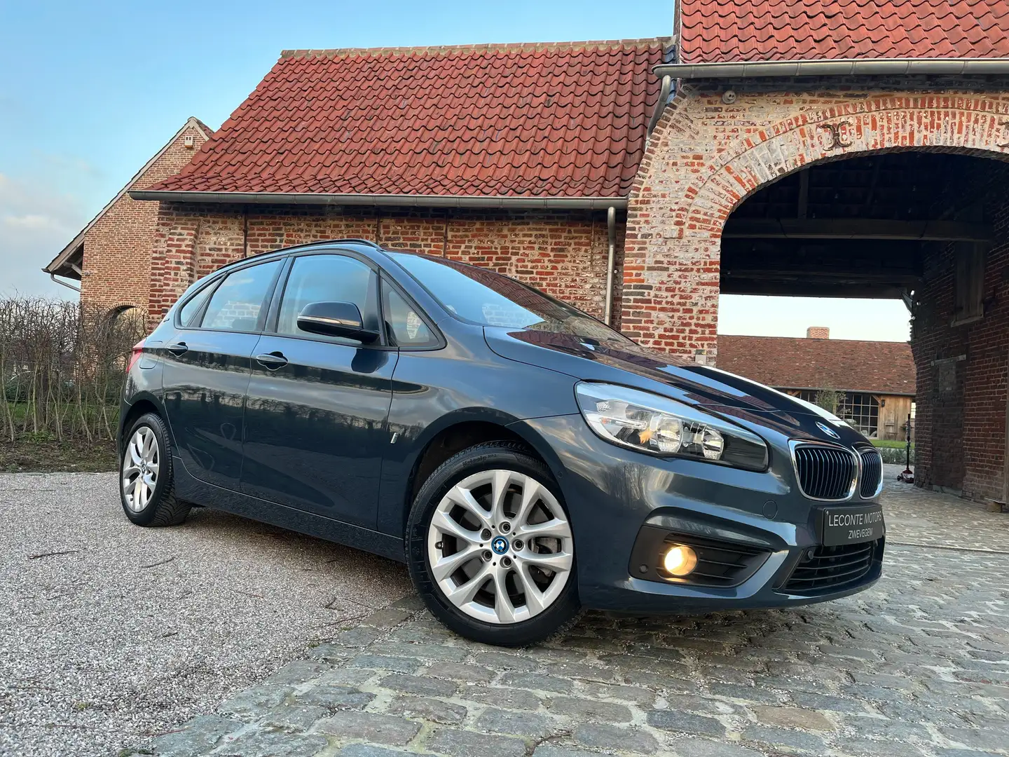 BMW 225 225xeA Plug-In Hybrid Navigatie-Pro/HUD/Cruise/PDC Grau - 1