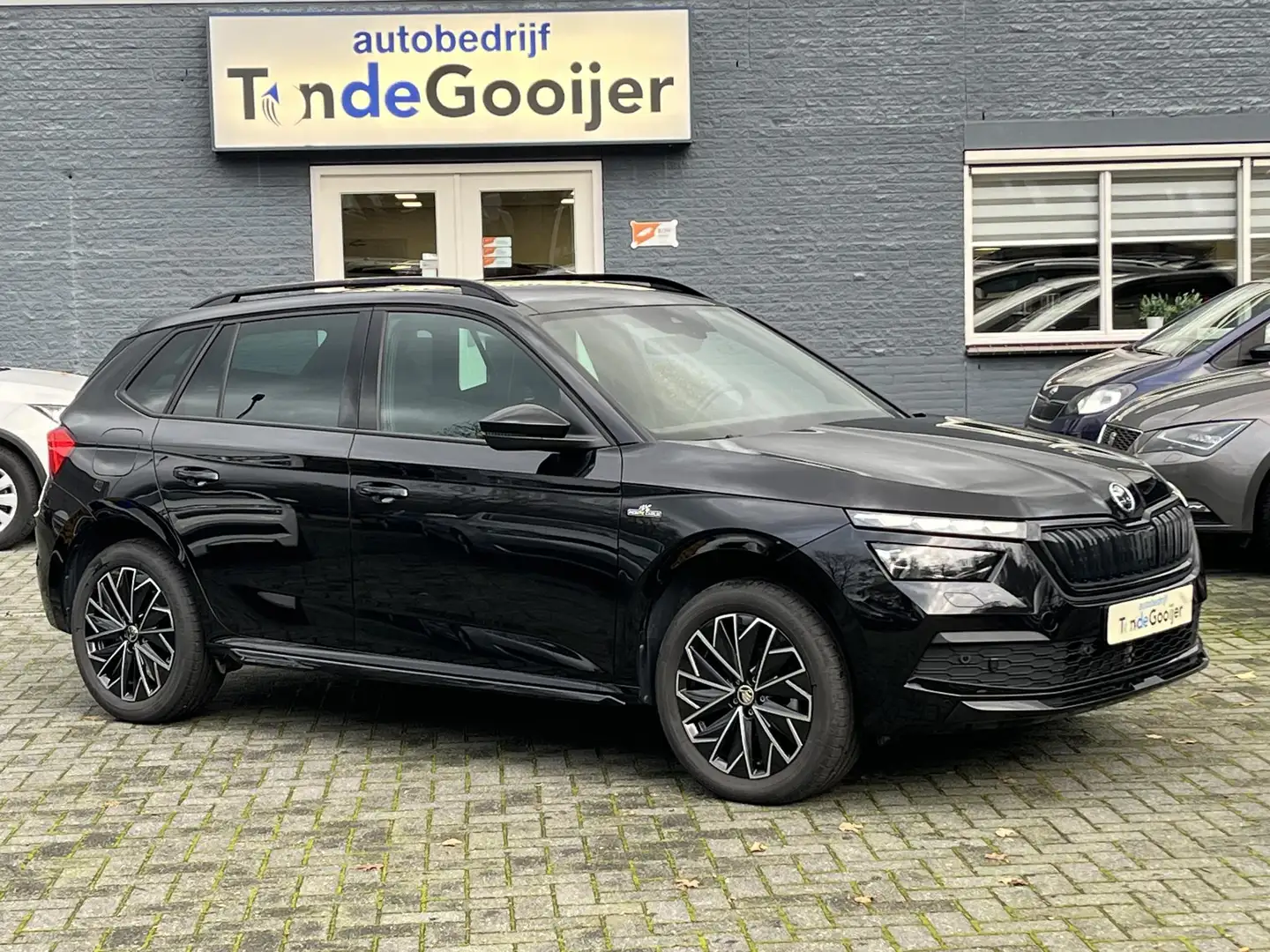 Skoda Kamiq 1.5 TSi DSG ACT Monte Carlo | PANORAMADAK | EL. TR Noir - 1