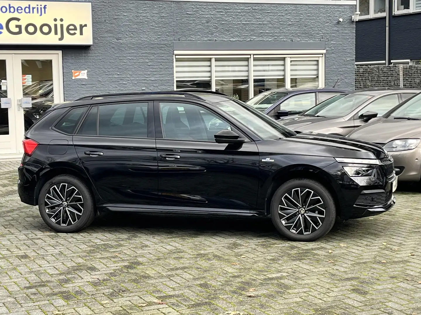 Skoda Kamiq 1.5 TSi DSG ACT Monte Carlo | PANORAMADAK | EL. TR Noir - 2